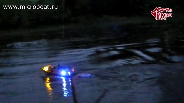 Демонстрация системы освещения прикормочного кораблика SEDNA-1-MINI с подводным фонарем смотреть онлайн