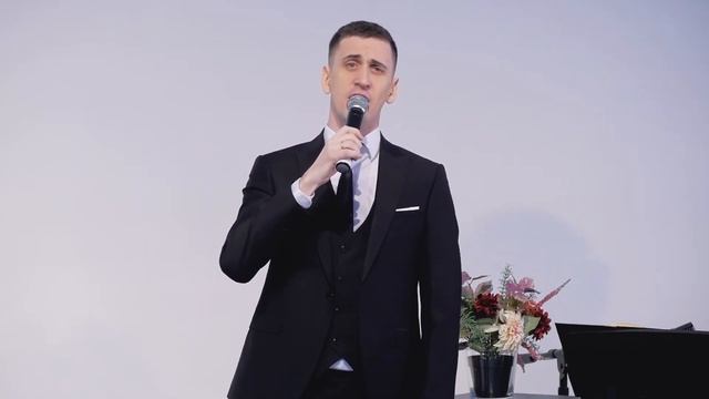 Дивный свет - Влад Кучерук | Христианские песни смотреть онлайн