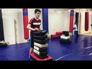 Кикбоксинг тренировки / kickboxing trainer kickboxing workout video kickboxing workout