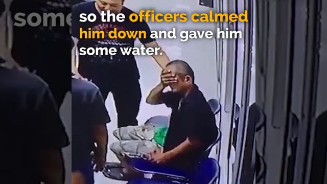 Мужчина ворвался с ножом в полицейский участок Бангкока. Неожиданный финал смотреть онлайн