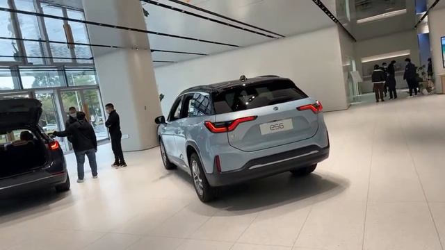 NIO House Guangzhou Grand Opening. Gorgeous Green ET7 and Max TV special appearance смотреть онлайн