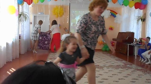 Сюрприз от малышей смотреть онлайн