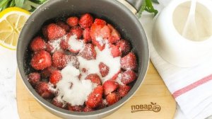 Варенье из клубники с грецкими орехами