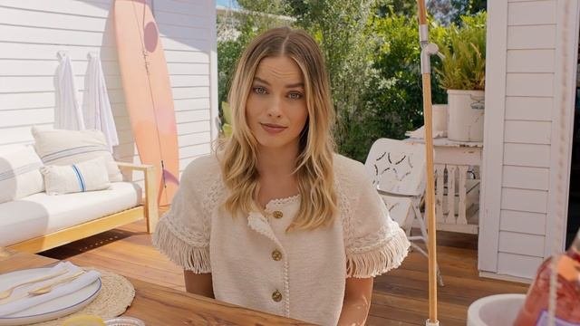 73 Questions With Margot Robbie | Vogue
