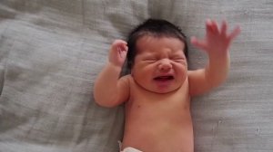 VLOG : Three weeks of newborn Remy love