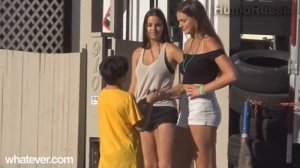 Пранк , 11 ЛЕТНИЙ МАЛЬЧИК ПИКАПИТ ДЕВУШЕК