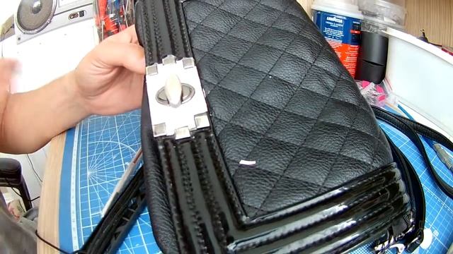 Ремонт дамской сумочки. смотреть онлайн