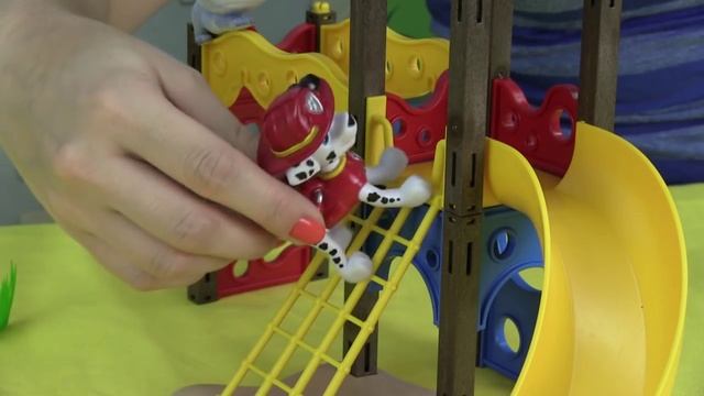 Щенячий патруль. Маршал спасает котенка и тушит пожар. Лучший пожарный города смотреть онлайн