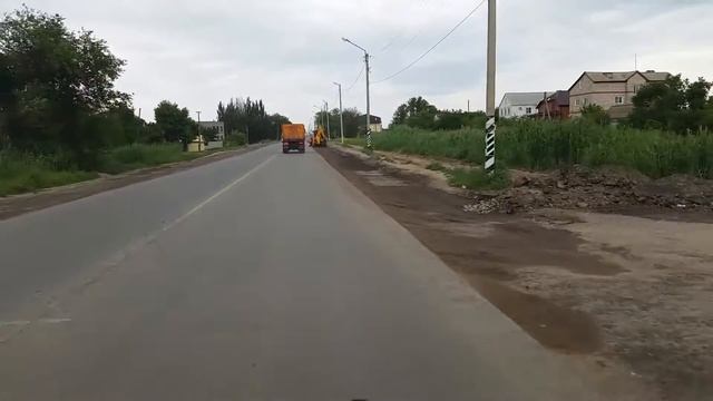 Ремонтно дорожные работы на Магистральной улице. Расширение дороги в Трусовском районе