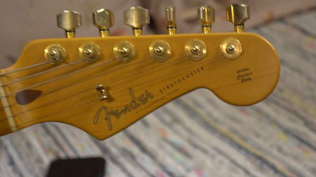 1994 Fender Japan Stratocaster ST57G-TX LTD. смотреть онлайн
