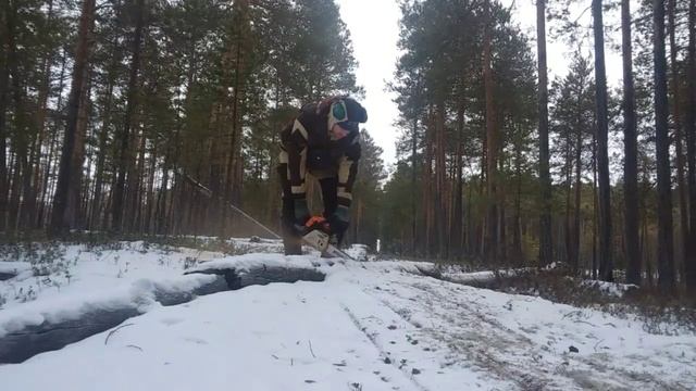 Немного осмотрелся. Для снегохода еще рано.