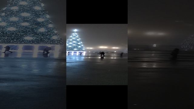 Новогодняя площадь