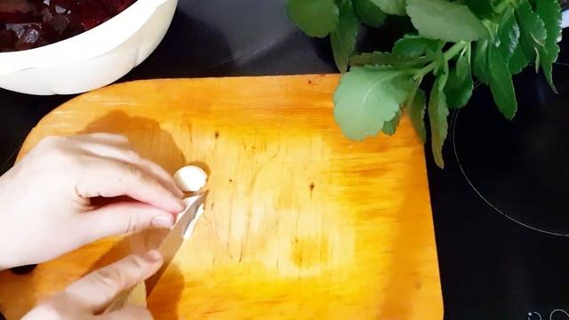 Свекольный салат с майонезом. Очень вкусно!??? #свекла #свекольныйсалат