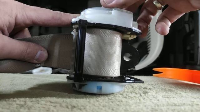 Блокировка ремня безопасности LX470 LC100 смотреть онлайн