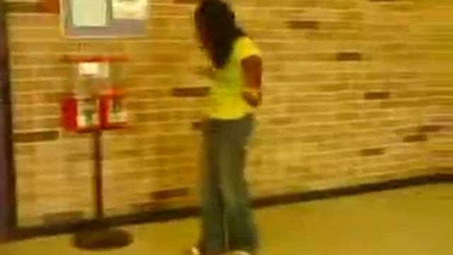 a fight wit the bubble gum machine; &d the machine won. смотреть онлайн