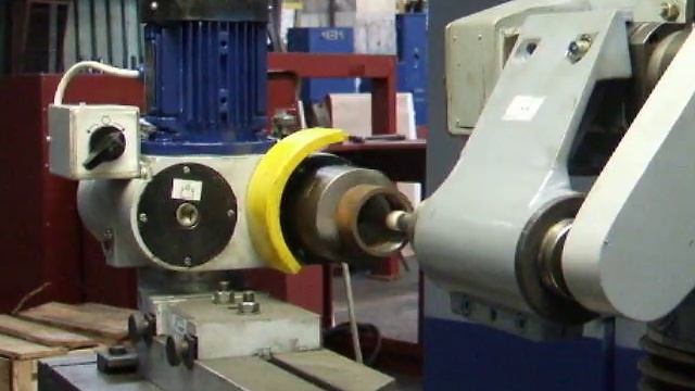 ВЗ-318.П17 и ВЗ-318.П18 (внутреннее шлифование) смотреть онлайн