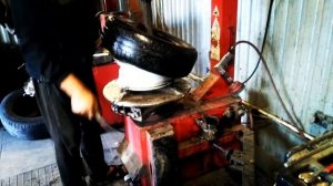 Замена шин на автомобиле ВАЗ 2115