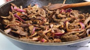 Салат огурцы с мясом по-корейски. Тайский салат. Сытный салат
