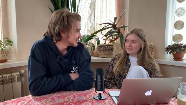 ЧТО ДУМАЕТ ЗУМЕР: курорт, медведи и немного географии смотреть онлайн