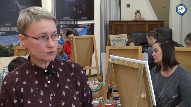 В АлтГУ открылась художественная студия по основам масляной живописи смотреть онлайн