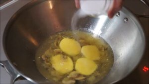 Рецепт №21. Молочный суп с картошкой и грибами
