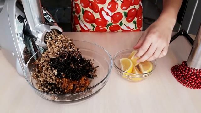 BOMBĂ DE VITAMINE , PASTA "AMOSOVA" | Reghina Cebotari смотреть онлайн