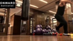 Тренировка Скотта Эдкинса