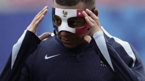 Киллиан Мбаппе всерьез воспринял своё сходство с черепашками ниндзя и нацепил маску