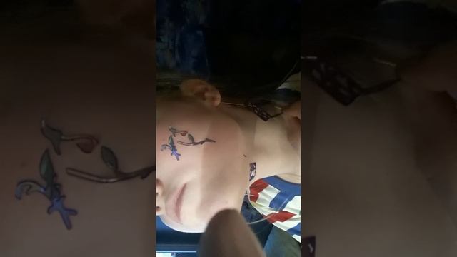 делою наклейки на кожеделою наклейки на коже смотреть онлайн