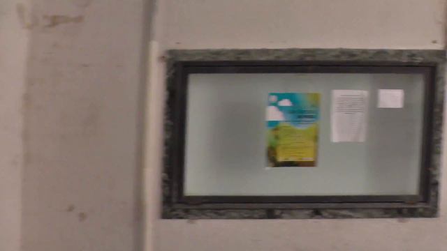 ИТАЛИЯ: Иду по центру в городе Пезаро... Италия... Italy Pesaro смотреть онлайн