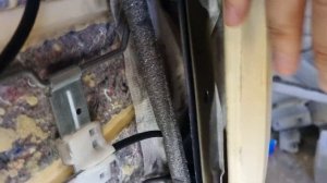 Как снять подголовник на ауди тт