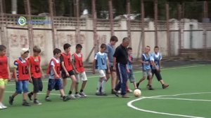 Детские оздоровительные лагеря на стадионе АВАНГАРД. Джанкой 2015.mp4