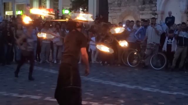 Опасные танцы с огнём. смотреть онлайн