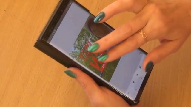 Как поставить текст на фото или картинку с телефона [Виктория Бренд] смотреть онлайн