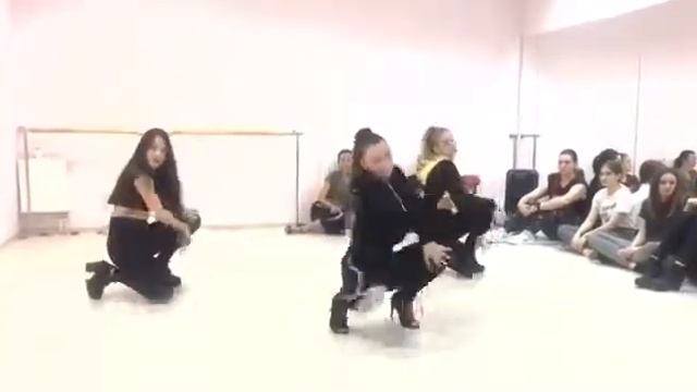 Бесплатный открытый урок Lady’s Dance ( High heels)