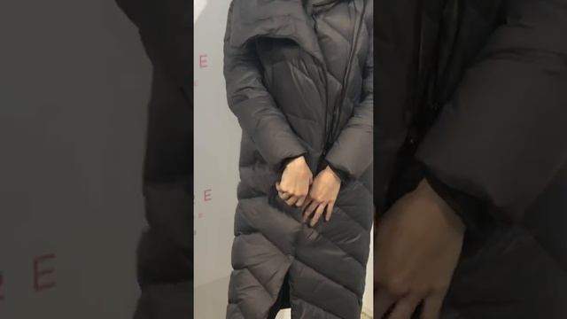 Пальто-пуховик BELLISIMO PIUMINO с молнией на косую смотреть онлайн