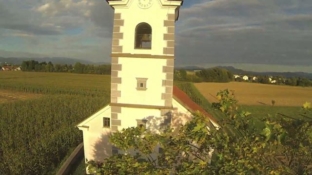 DetachY-6 churches, castles and fun смотреть онлайн