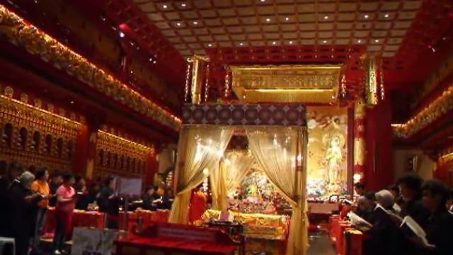 Singapore Buddha Tooth Relic Temple, Singapore смотреть онлайн