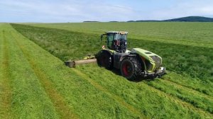Claas Xerion 4000 TRAC VC with Claas Disco 9200 FC profil /Disco 9400C dou