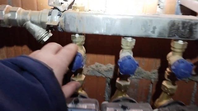 Как отрегулировать радиатор с нижним подключением на коллекторе. смотреть онлайн