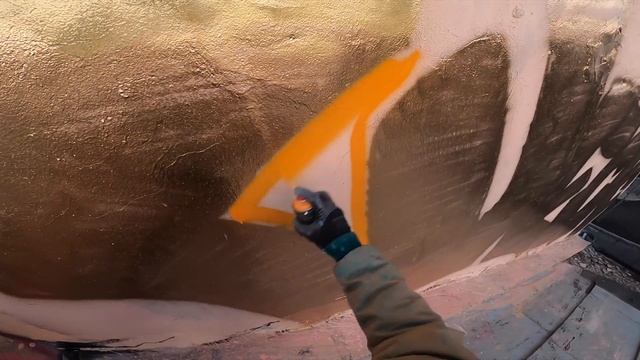 Golden rooftop. Raw Graffiti. Full process смотреть онлайн