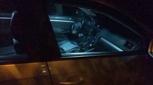 Включение и выключение освещения салона VW Jetta 5 с использованием светодиодов NAO T10 LED W5W