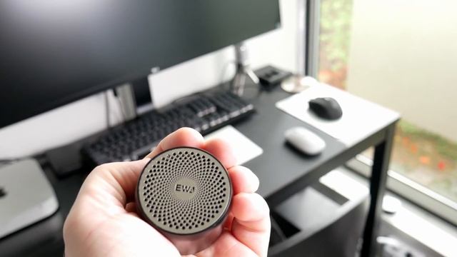 How Does This Tiny Bluetooth Speaker Sound So Good? смотреть онлайн