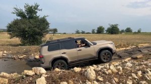 Lexus GX 550 Overtrail vs Premium Off-Road Comparison