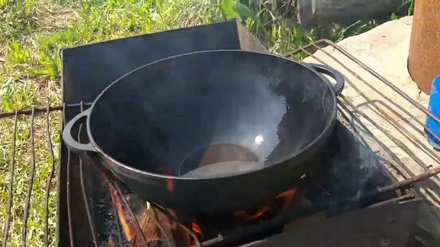 Жареные чесночные стрелки.