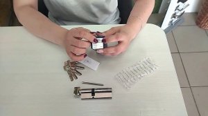 Комплектация цилиндрового механизма Apecs с вертушкой со смещением