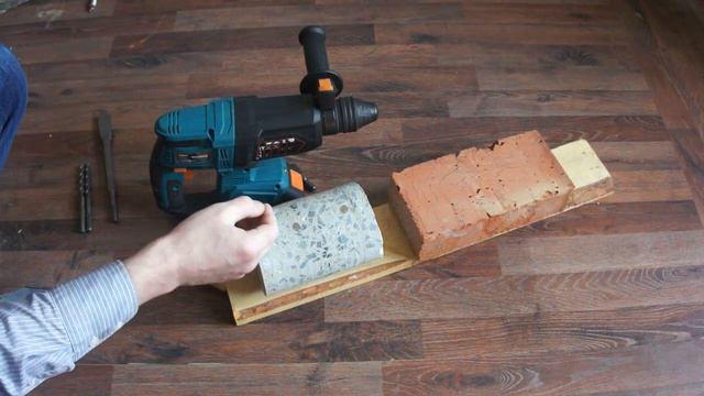 Немного о перфораторе Bort BHD-20Li-BL смотреть онлайн