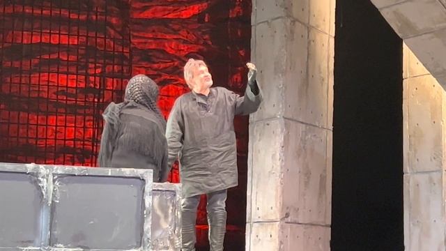 Александр Домогаров в спектакле «Ричард III» театра им. Моссовета 7 мая 2023г. смотреть онлайн