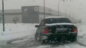 Volvo S80 T6  on snow