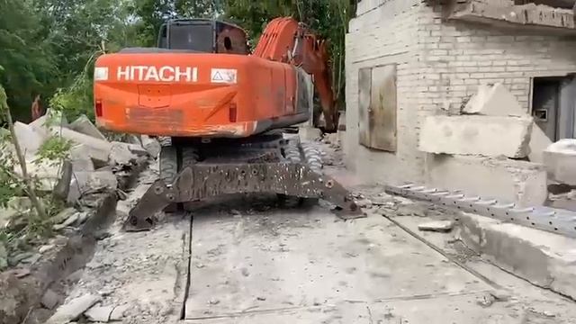 Строительного мусора нет... Поэлементный демонтаж решение этой проблемы... смотреть онлайн